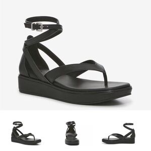 Vince Camuto Praiyani Sandal